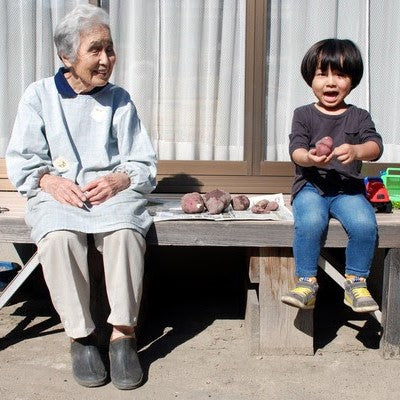 Koko Hayashi, Mirai Clinical Founder, With Her Grandmother