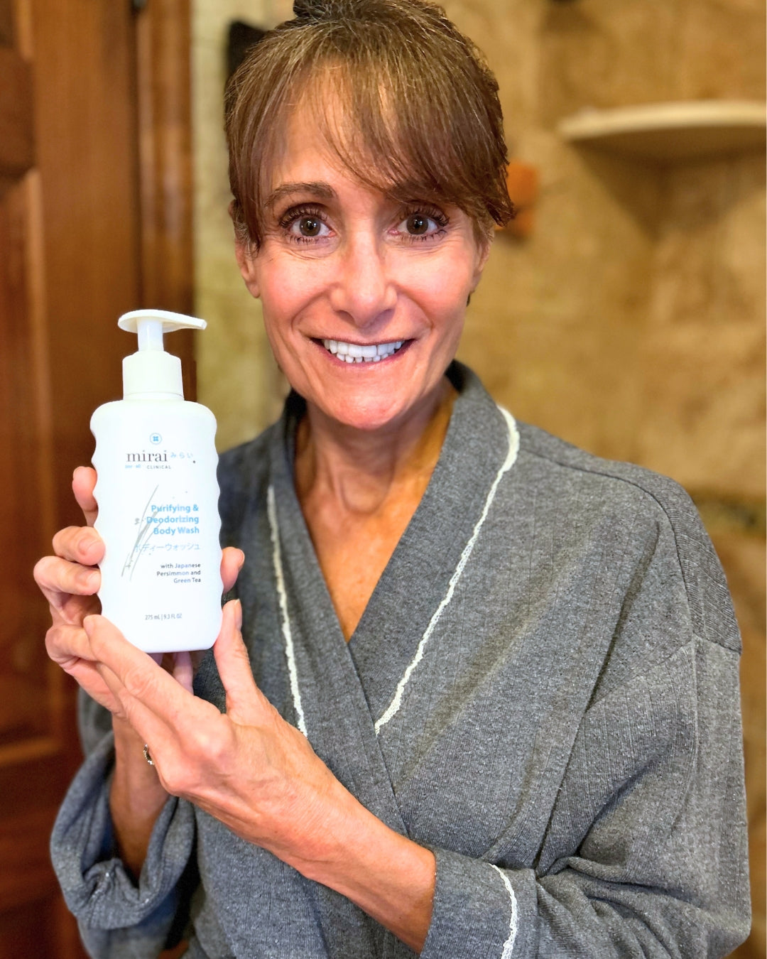 Customer review of Mirai Clinical purifying and deodorizing body wash with persimmon