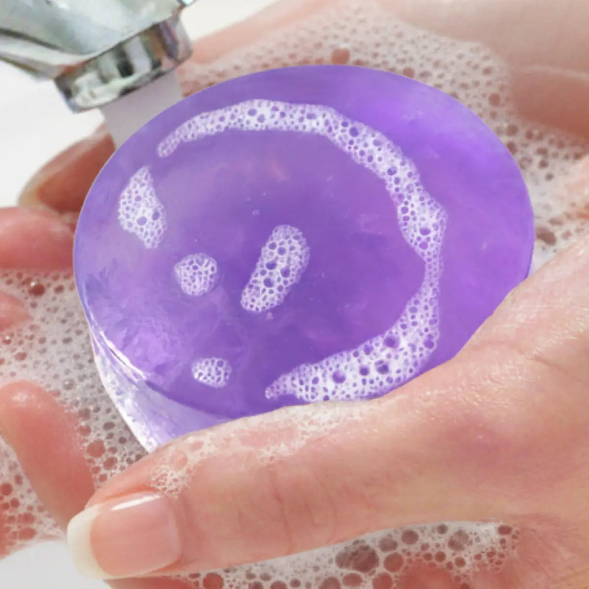 Mirai Clinical deodorizing soap with persimmon creating rich lather, helps eliminate nonenal body odor and keeps skin fresh