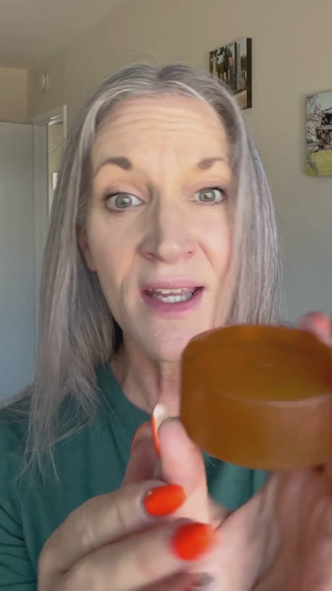 Leanne F. customer video review for Mirai Clinical persimmon soap